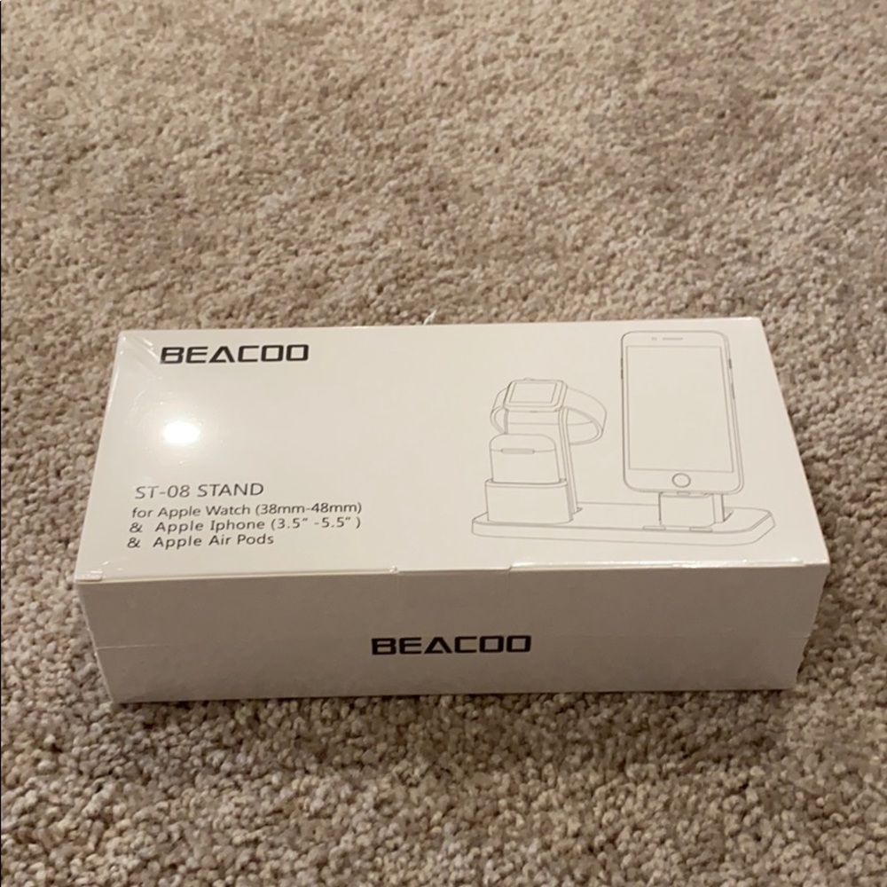 Beacoo 3-in-1 charging stand